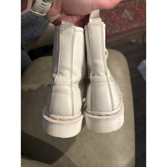 Dr. Martens 14357 Boots Men’s 8 Women’s 9 EU 41 White Smooth Leather Eye Lace UK main image 5